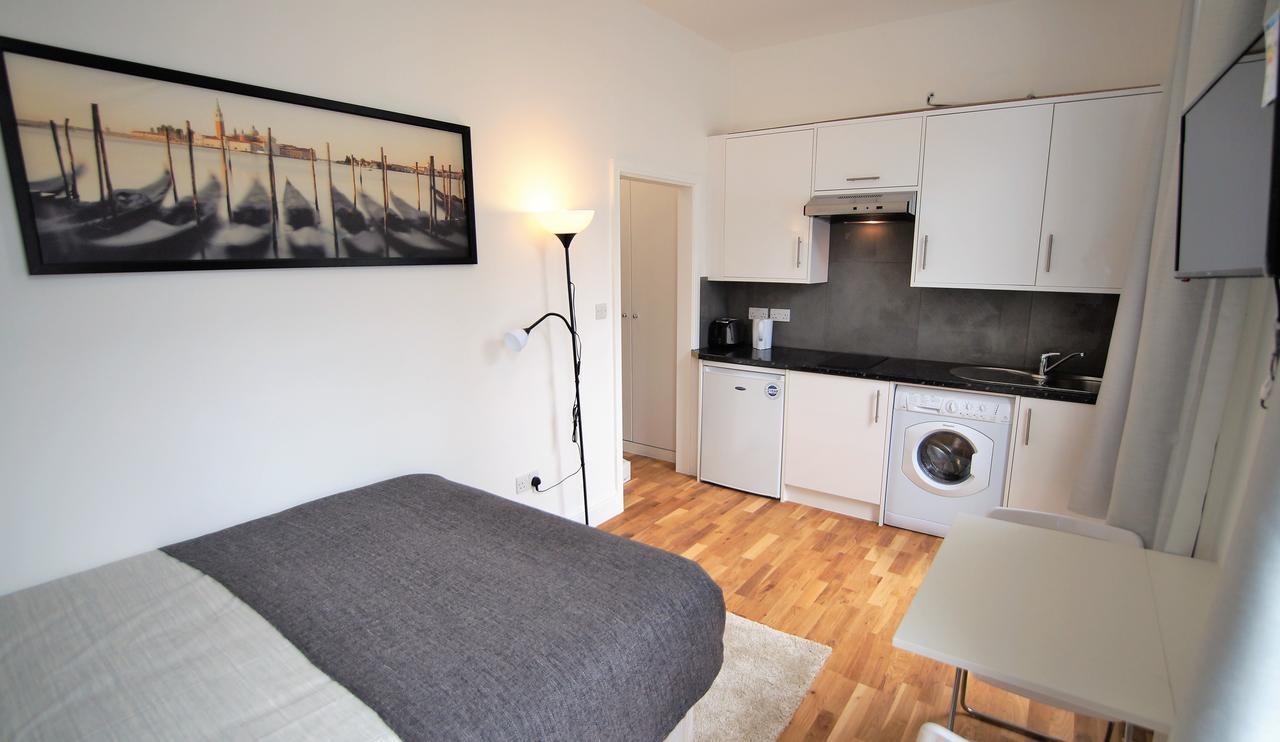 Ifield Road Apartments By Mayfair Stay Londra Esterno foto