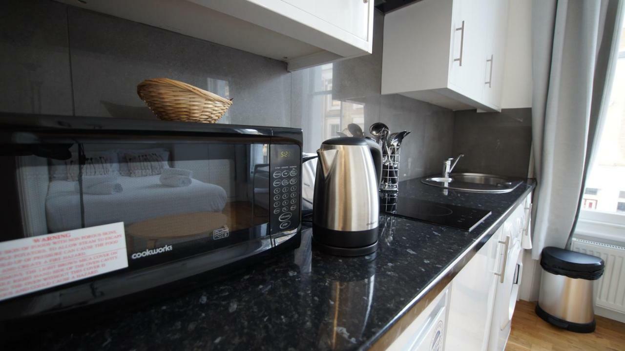 Ifield Road Apartments By Mayfair Stay Londra Esterno foto